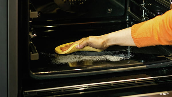pyrolyse backofen von neff reinigen