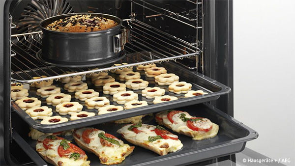kuchen pizza und gebäck bei umluft im backofen