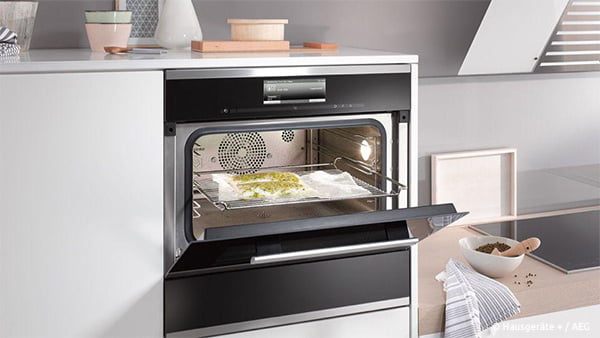 backofen von aeg mit großem innenraumvolumen