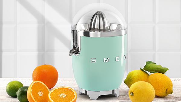 smeg zitruspresse in pastell