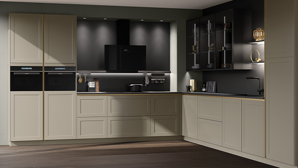 Häcker Küche in L-Form in Beige