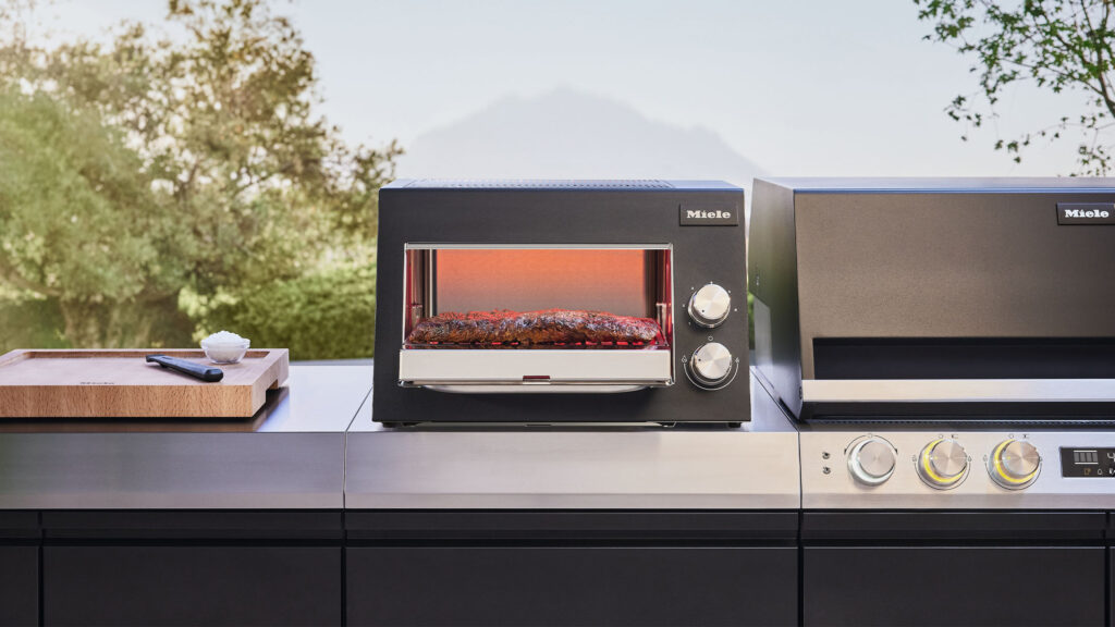 fleisch im miele grill sear pro in der dreams outdoorküche